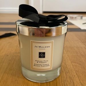 Jo Malone candle